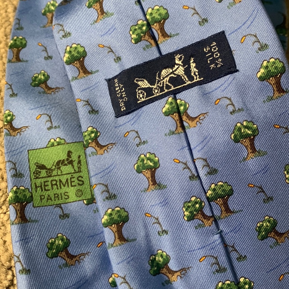 Authentic Vintage Hermès Paris Necktie 👔